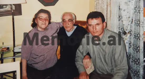 “Përveç pallateve e çifliqeve në Tiranë e Romë, ku janë veprat e politikanëve dhe ministrave tanë, që…”?!/ Akuzat e avokatit e publicistit Myzafer Pipa, që i mbyllën revistën “Fryma” në ’44-ën