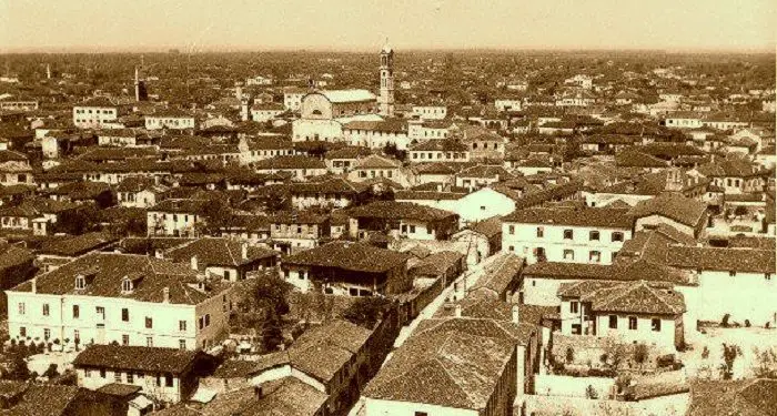 “Çfarë bisedova me Monsinjor Thaçin e Vinçens Prenushin në zyrën time, kurse Sali Myftija dhe Hafiz Ali Tari, janë…”/ Dokumentet e panjohura