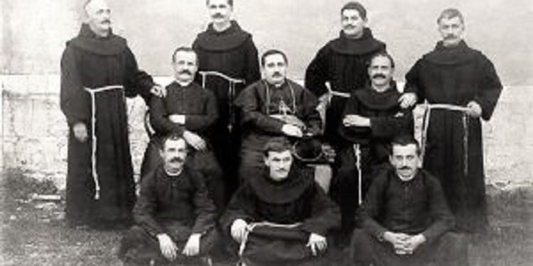 “Çfarë bisedova me Monsinjor Thaçin e Vinçens Prenushin në zyrën time, kurse Sali Myftija dhe Hafiz Ali Tari, janë…”/ Dokumentet e panjohura