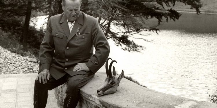 “Hoxha pyeti me gjysmë zëri Titon se ç’do të bëhet me Kosovën”