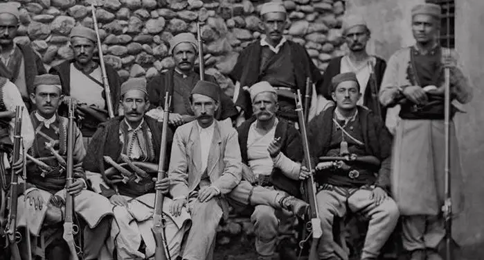 Kur malsorët e Hotit, Trieshit dhe Grudës, me në krye Patër Anton Harapin, Fishtën dhe Gurakuqin, në vitin 1918 i dërguan një memorandum Kancelarive të Perëndimit