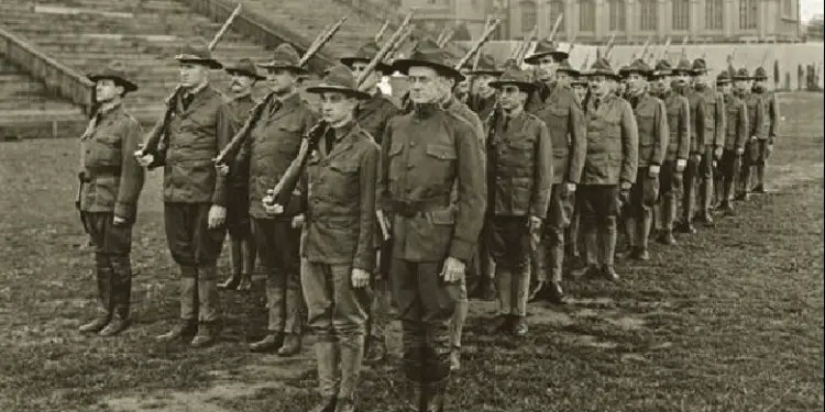 “Ushtarët serbë të mbushur me morra, me rroba të shqyera dhe pa këpucë, i dorëzonin armët për një pulë apo gjel deti, dhe…”/ Dëshmia e gjeneralit Italian, Emilio Bertotti