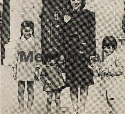 “Gjyshi im, shoqëroi Ismail Qemalin e firmosi pavarësinë, babai ish-deputet, riparonte falas në Ankona anijet shqiptare, kurse komunistët na burgosën familjarisht dhe…”/ Historia tragjike