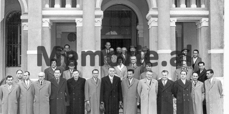 “Si u’a morëm pasuritë në miliona USD, që kishin jashtë 10 shqiptarët më të pasur, duke…”/ Raporti sekret i ’62-it me shënimin e Enverit