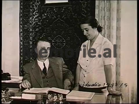 Zbulohet debati i ashpër/ Koço Tashko: “Të dënohen ata që folën në plenum kundër Hrushovit, ai nuk gabon, por edhe Stalini…”/ Enveri: thirri mendjes, ti je i sëmurë nga koka…