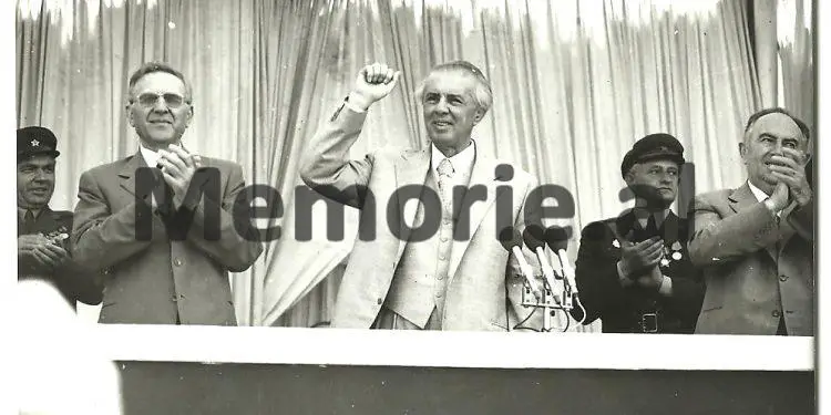 “Një javë para ngjarjes së 18 dhjetorit ‘81, im atë, e parandjeu vrasjen e vëllait, Mehmetit dhe më tha…”/ Dëshmitë e nipit të ish-kryeministrit Mehmet Shehu