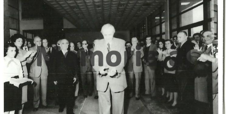 “Muzeu Historik Kombëtar nuk duhet të ketë xhamllik në katin e parë, që të duken si vitrina dyqanesh, por…”/ Fjala e Enverit në Byronë Politike