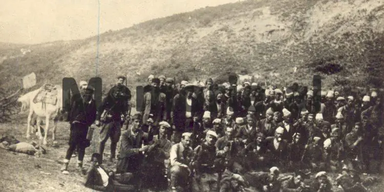 “Jo komunistët, por unë i hodha në erë depot e Rradhimës që i’u bë filmi ‘Në fillim të verës’ dhe pas aksionit, Hysni Kapo më tha…”/ Dëshmia e ballistit të riatdhesuar