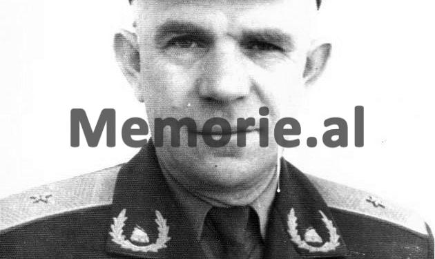 “Kam gjykuar dhe ekzekutuar kushëririn tim të dytë edhe dajën e gruas sime, e kam dënuar 10 vite si armik dhe…”/ Zbulohet autobiografia e “Gjeneralit xhelat”, të diktaturës
