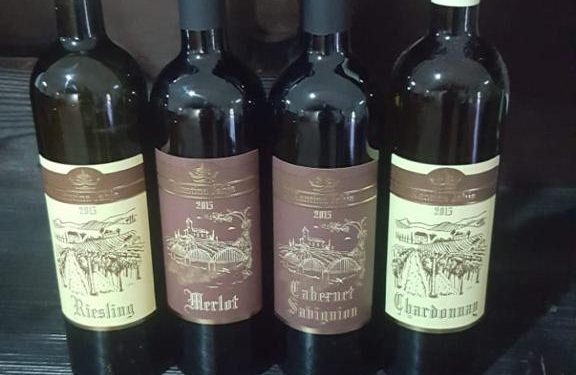 Kurbini, me mrekullitë natyrore që ofron laguna e Patogut dhe malet mbi lumin Mat, agroturizmi e prodhimet bio, një parajsë turistike, sa afër dhe larg Tiranës! (fotot e rralla)