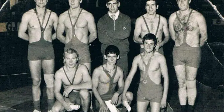 “Në Finlandë, si nënkampione bote, më ofruan një ‘Benz’ që s’e pranova, kurse në Shkodër, kur lashë sportin, një libër të Enverit dhe ‘Axhustator i dalluar’…”/ Dëshmia e legjendës së mundjes
