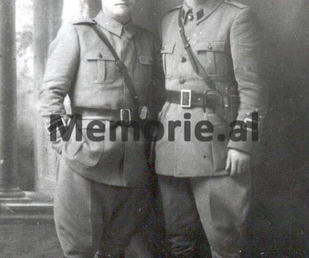 “Jo komunistët, por unë i hodha në erë depot e Rradhimës që i’u bë filmi ‘Në fillim të verës’ dhe pas aksionit, Hysni Kapo më tha…”/ Dëshmia e ballistit të riatdhesuar