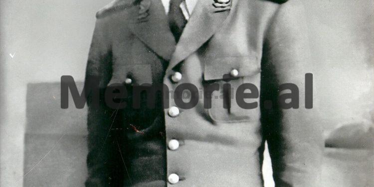 “Kur gjyshin e dënuan me 101 vite dhe të birin e tij, me vdekje, ai i kërkoi gjykatës, që ai të pushkatohej e të birit t’i falej jeta dhe Aranit Çela e pranoi…”/ Ngjarja e rrallë e familjes Gjonmarkaj