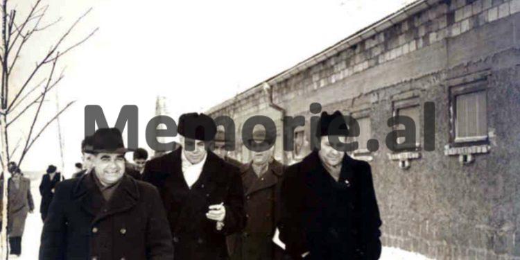 Zbulohet debati i ashpër/ Koço Tashko: “Të dënohen ata që folën në plenum kundër Hrushovit, ai nuk gabon, por edhe Stalini…”/ Enveri: thirri mendjes, ti je i sëmurë nga koka…