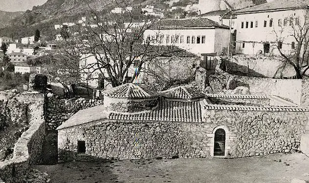 “Profesor Uçit i’a thashë në sy se: vëllanë i’a vrau Sigurimi, kurse në prillin e ’81-it, hodha dinamit në ambasadën jugosllave dhe…”/ Dëshmia e rrallë e ‘rebelit’ nga Fushë-Kruja