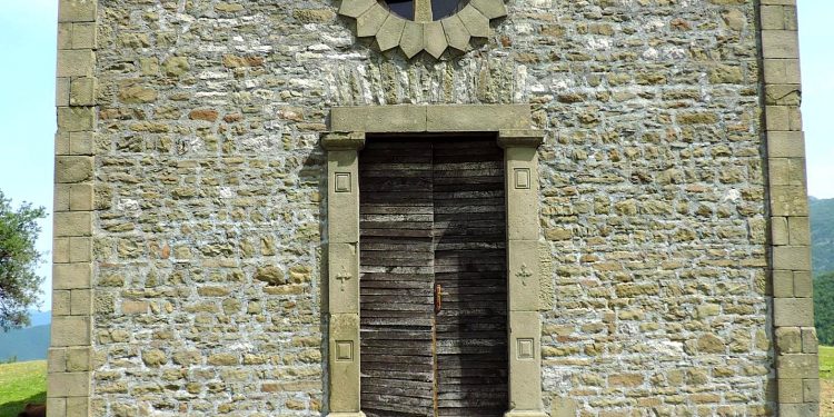 Kurbini, me mrekullitë natyrore që ofron laguna e Patogut dhe malet mbi lumin Mat, agroturizmi e prodhimet bio, një parajsë turistike, sa afër dhe larg Tiranës! (fotot e rralla)