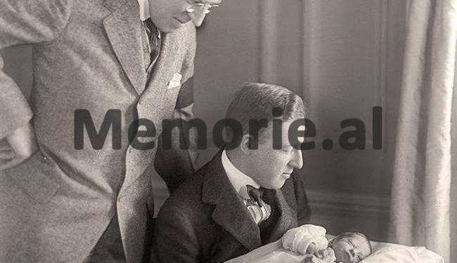 “Many nations have issued traitors, but there they are covered by the loyal majority, while in Albania ….” / The book of the publicist published in 1951 in the USA