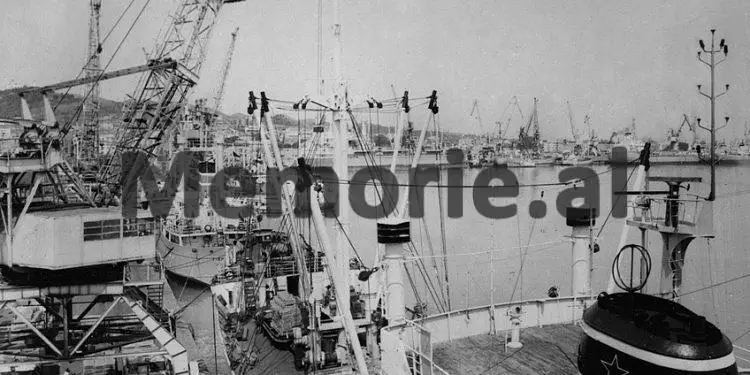 Si u ‘ri luajt’ në situata reale “Dueli i heshtur” në janarin e ’89-ës me anijen “Dukati”, që mbërriti në Brindisi me 7 pjesëtarë të ekuipazhit peng…?!