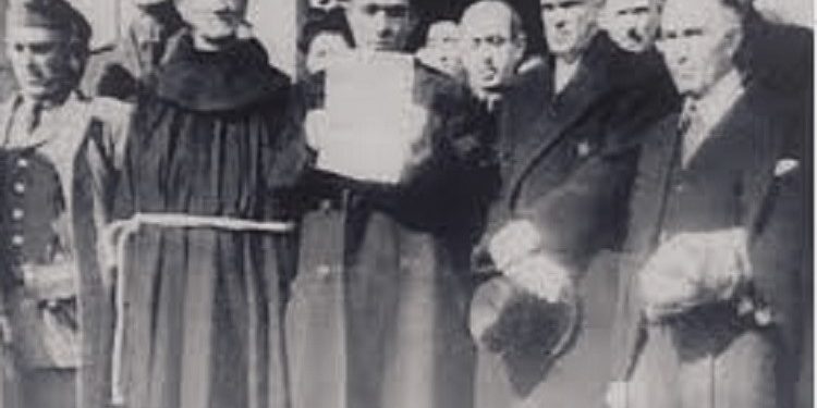 “Patër Anton Harapi që gjykohet n’kët sallë ku ngjan se çdo za njerziet s’ka ma vend, është një shqiptar i kulluar…”/ Mbrojtja në “Gjyqin e Regjencës” në ’46-ën