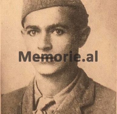 “Vëllai im ishte sekretar gjyqi, por u pushkatua se hodhi një trakt në Tiranë, ku denoncoi…” / Ngjarja tragjike ku Koci Xoxe i premtoi të ëmës se do i falej jeta