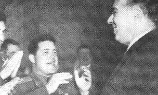 “Pasi se realizuan dot atentatin ndaj shokut Enver në ‘Bllok’, vendosën të vrisnin ministrin Hazbiu …”/ Zbulohet dosja e 7 gazetarëve, ushtarakëve dhe artistëve disident