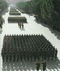 “Yes, we are also celebrating 10 July here in Brraka…”  When General Spiro Moisiu rejected Enver and did not go to the ‘Palace of Brigades’