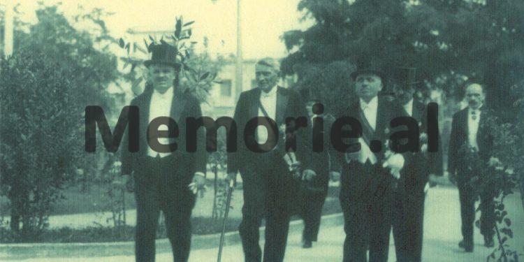 Koha e artë e Monarkisë së Zogut, kur fermerët dhe artizanët shqiptarë, konkurronin me sukses prodhimet e tyre në Panairin e Barit