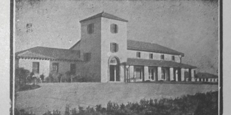 Shëmbet shkolla bujqësore amerikane “Charles Telford Erickson”