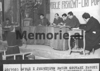 “Pjerin Kçira, ish-hetues i pushkatuem për shpërndarje traktesh kundra pushtetit, tha në gjyq: ‘armët në Kishë i ka fut Sigurimi…”/ Dëshmia e Padër Leon Kabashit