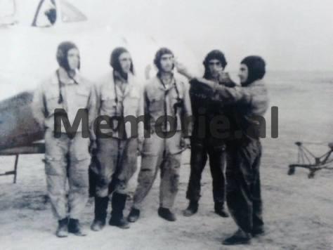 “Avioni u rrëzua në fund të pistës së Gjadrit dhe ai u përfshi nga flakët pa mundur të dilte dot…”/ Rrëfimi kolegut për ngjarjen tragjike të ’82-it