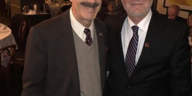 Një peng nderi për Kongresmenin Amerikan Eliot Engel