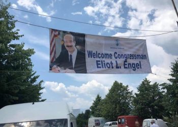 Një peng nderi për Kongresmenin Amerikan Eliot Engel