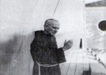 “Patër Anton Harapi që gjykohet n’kët sallë ku ngjan se çdo za njerziet s’ka ma vend, është një shqiptar i kulluar…”/ Mbrojtja në “Gjyqin e Regjencës” në ’46-ën