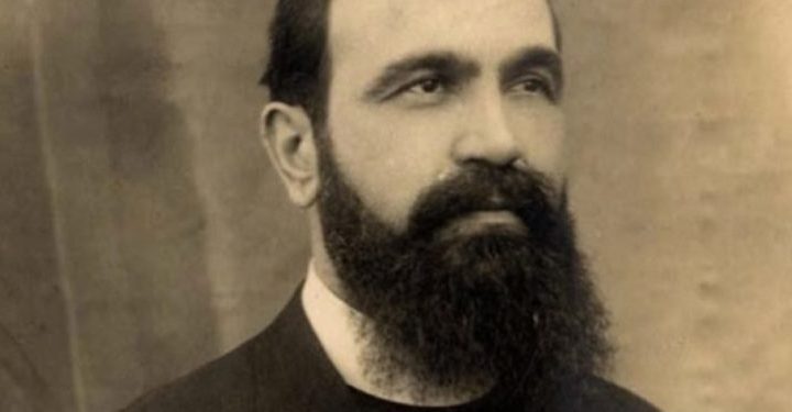 “Edhe po të pranojmë se Noli pat njolla, themelimi i ‘Dielli’-t, pranimi n’Lidhjen e Kombeve dhe Autoqefalia, tre veprat e shkëlqyeshme, krejt i’a shlyejn…”/ Shkrim i panjohur i Koliqit