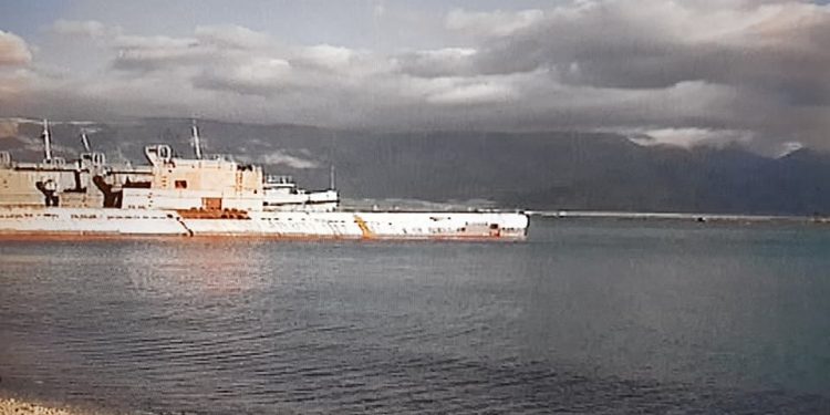 Raporti ‘sekret’ për Hysni Kapon: “Elementë me biografi të keqe i vunë zjarrin Bazës së Pashalimanit dhe…”/ Ngjarja e bujshme që alarmoi Komitetin Qendror në ‘68-ën dhe arrestimet