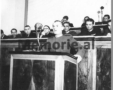 “Po ja…, edhe ne 10 korrikun po festojmë këtu në Brrakë…”/ Kur gjeneral Spiro Moisiu refuzoi Enverin dhe s’shkoi në ‘Pallatin e Brigadave’