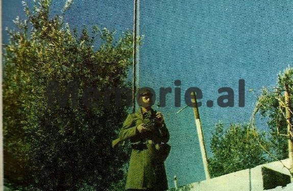 Arratisja e bujshme e ’89-s: “Dilni ju çuna shikoni Evropë me sy, në Brindisi do shohim televizor pa antenë dhe…”/ Raporti sekret për Ramiz Alinë