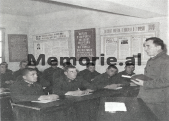 “Në Durrës ka agjentura të huaja, peshkatarët tanë shkëmbejnë plaçka me italianët në det dhe…”/ Raporti “sekret” për Ramiz Alinë