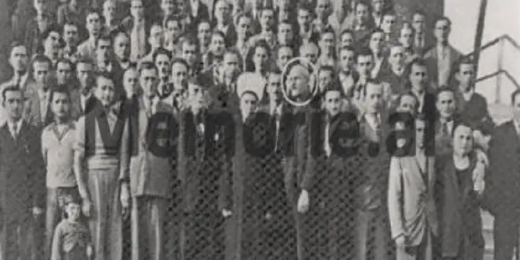 Historia e Bajraktarit të Hotit, që sfidoi 3 pushtete: UDB-në në Damask, burgjet e Austrisë dhe terrorin komunist: / Im atë, ish-oficer i Zogut…