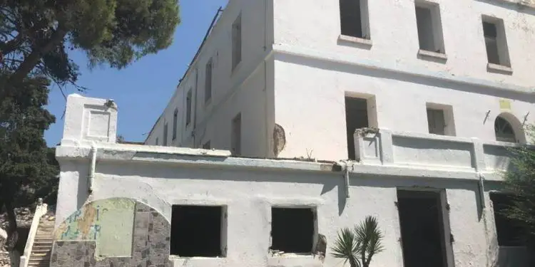 Shëmbet shkolla bujqësore amerikane “Charles Telford Erickson”