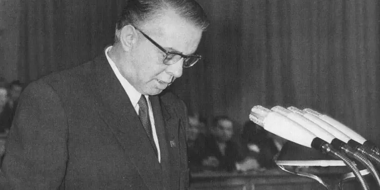 Ditari sekret i Enverit: “Sot revizionistët sovjetik, invaduan ushtarakisht Çekosllavaki dhe…”/ Ç’farë shkruante udhëheqësi komunist më 21 gusht 1968?