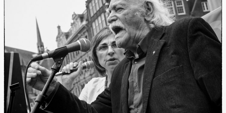 Ditari i Enverit: “Monarko-fashistët po ushtrojn terror ndaj komunistëve, kanë arrestuar Glezos, i dhashë urdhër Ushtrisë në Jug që…”/ Komentet mbi konfliktin greko-turk