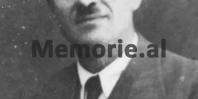 “Gjyshi im, ish-deputet i Monarkisë, shpëtoi Enverin nga ballistët, por e vdiqën në tortura në 1947…”/ Historia tragjike e besnikut të Zogut, që fitoi si deputet edhe në ‘45-ën