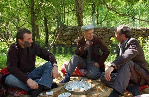 “Çfarë më tha Tos Baxhaku për profesionin e gazetarit në takimin e parë që pata me të…”?!