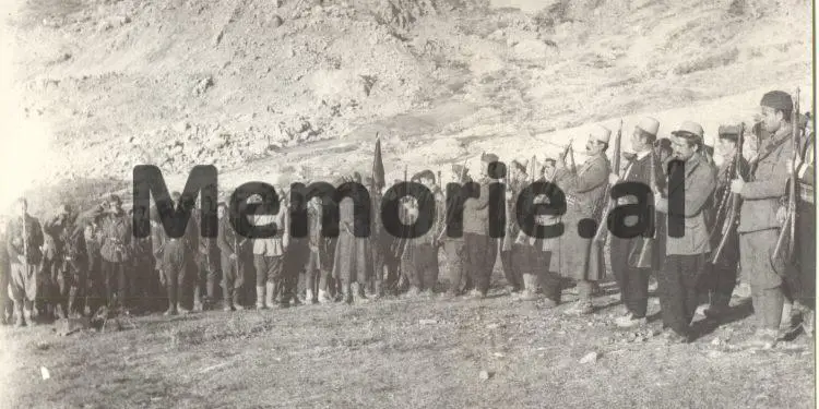 “Ju tregoj raportet që babai kishte me Enverin, Hysniun, Mehmetin, përse e eliminuan dhe kush e sulmoi…”/ Dëshmia e rrallë e djalit të ish-ministrit Beqir Balluku