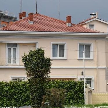 Përgjimet e ‘Shtëpisë me gjethe’ pas ngjarjeve të Çekisë: “Sekretari ambasadës rumune, George Miku, tha se qeveria shqiptare…”/ Raporti sekret i 27 gushtit 1968