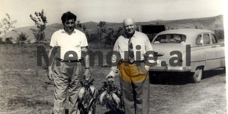 “Pasi Enveri në Plenum tha: ‘ngrihuni e flisni ç’keni për armikun Beqir Balluku’ babai erdhi në shtëpi dhe…”/ Dëshmia e rrallë e djalit të ish-ministrit