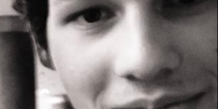 25 VJETËT E BUZËQESHJES SË ATJONIT