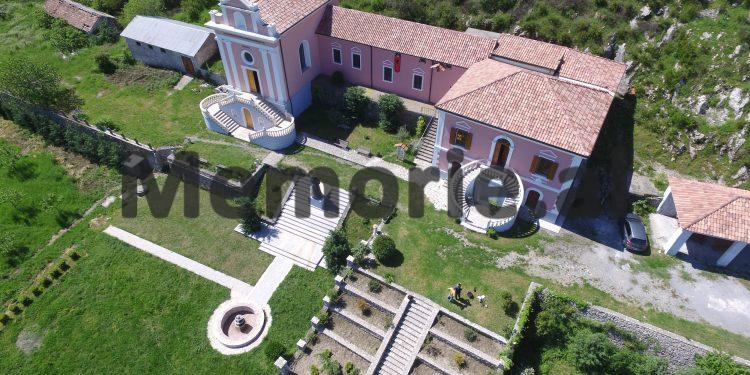 “Ja pse Enveri nuk e arrestoi babanë në plenum si të tjerët, por në Selenicë, ku Forcat Speciale…”/ Dëshmia e djalit të ish-ministrit të Mbrojtjes