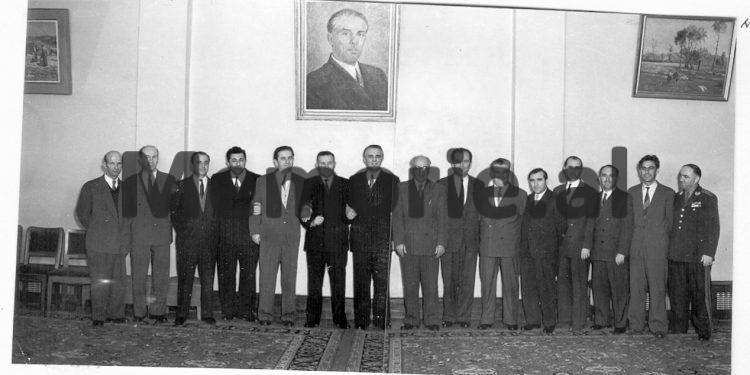 “Ju tregoj raportet që babai kishte me Enverin, Hysniun, Mehmetin, përse e eliminuan dhe kush e sulmoi…”/ Dëshmia e rrallë e djalit të ish-ministrit Beqir Balluku